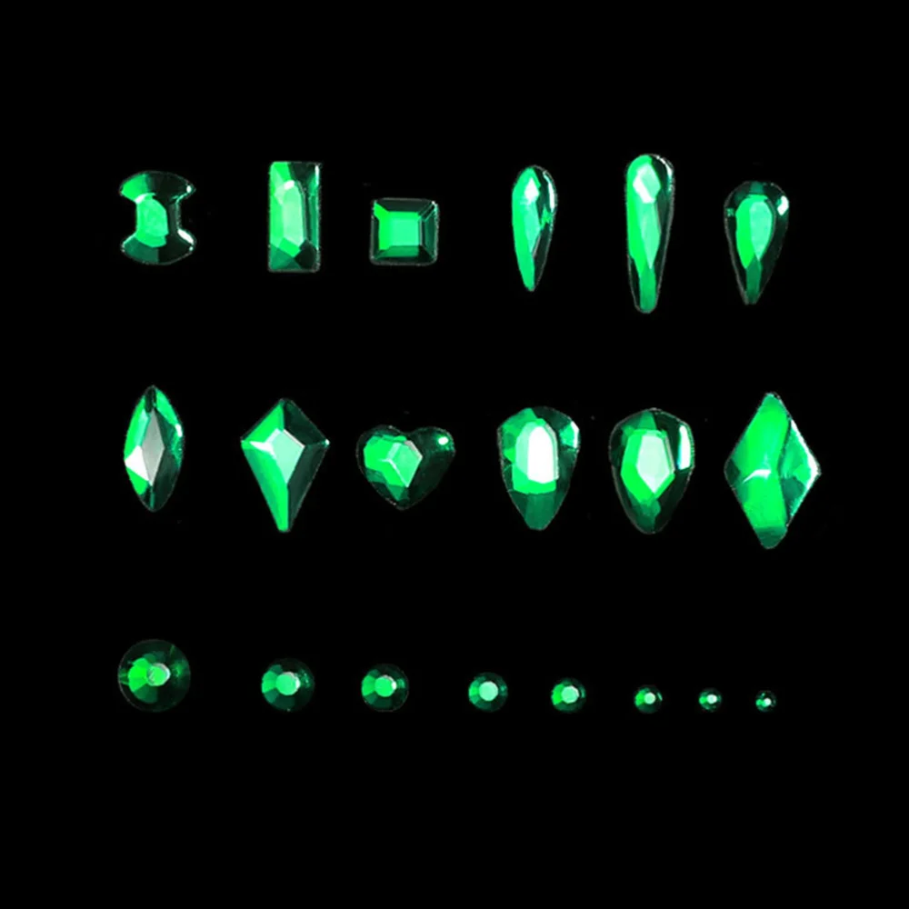 

1 set of Shinny Nail Art Studs Nail Charms with Diamond Painting Drill Pen