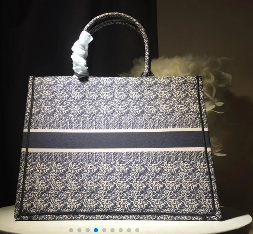

2021 Ladies Embroidered Handbags Top Designer Luxury Handbags Women's New Fashion Large-capacity Shopping Bags