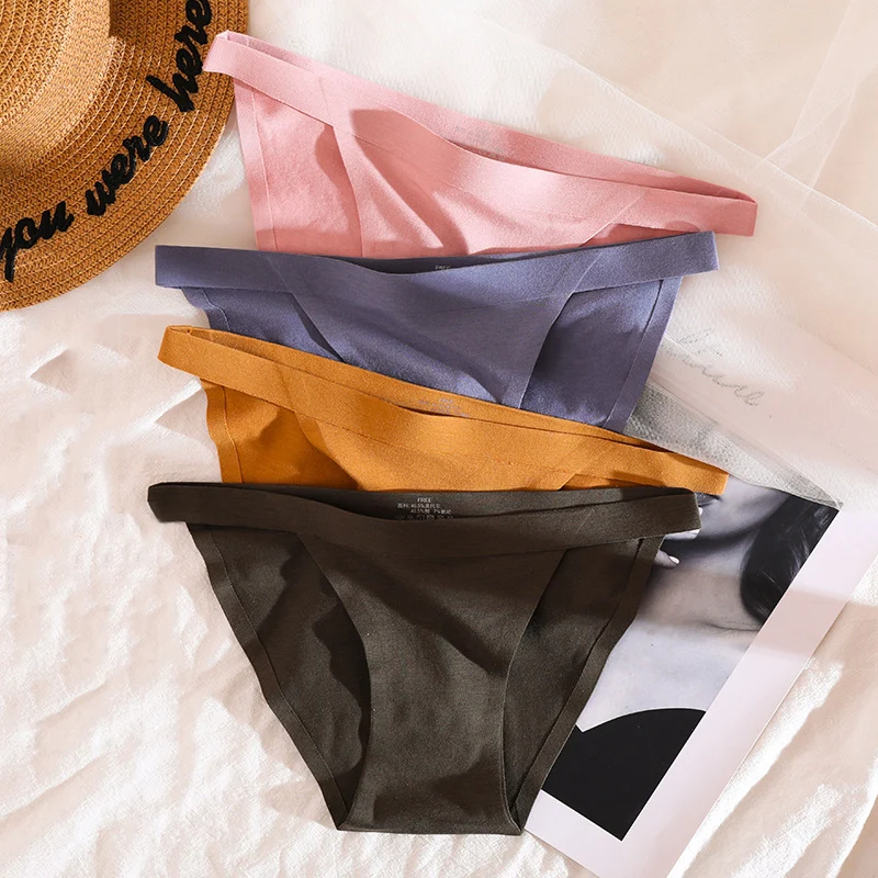 

CHRLEISURE Solid Soft Women's Panties Elastic Cozy Low-Rise Panties Female Seamless Breathable Ladies Briefs