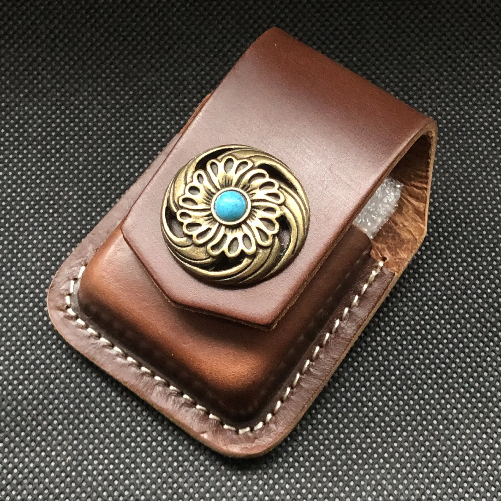 

High Quality Flower Shape Genuine Leather Kerosene Oil Lighter Belt Case Waist Bag For Zippo Lighters Smoking Gadgets Man Gift