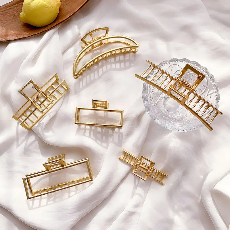 

20 PCS/lot Multiple Styles Fashion Alloy Geometric Large Butterfly Love Pendant Hairpin for Women Accessories Headwear