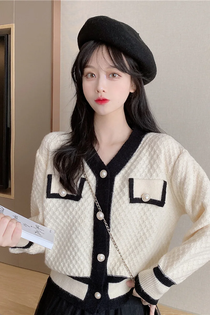 Женский вязаный кардиган на раннюю осень-зиму |