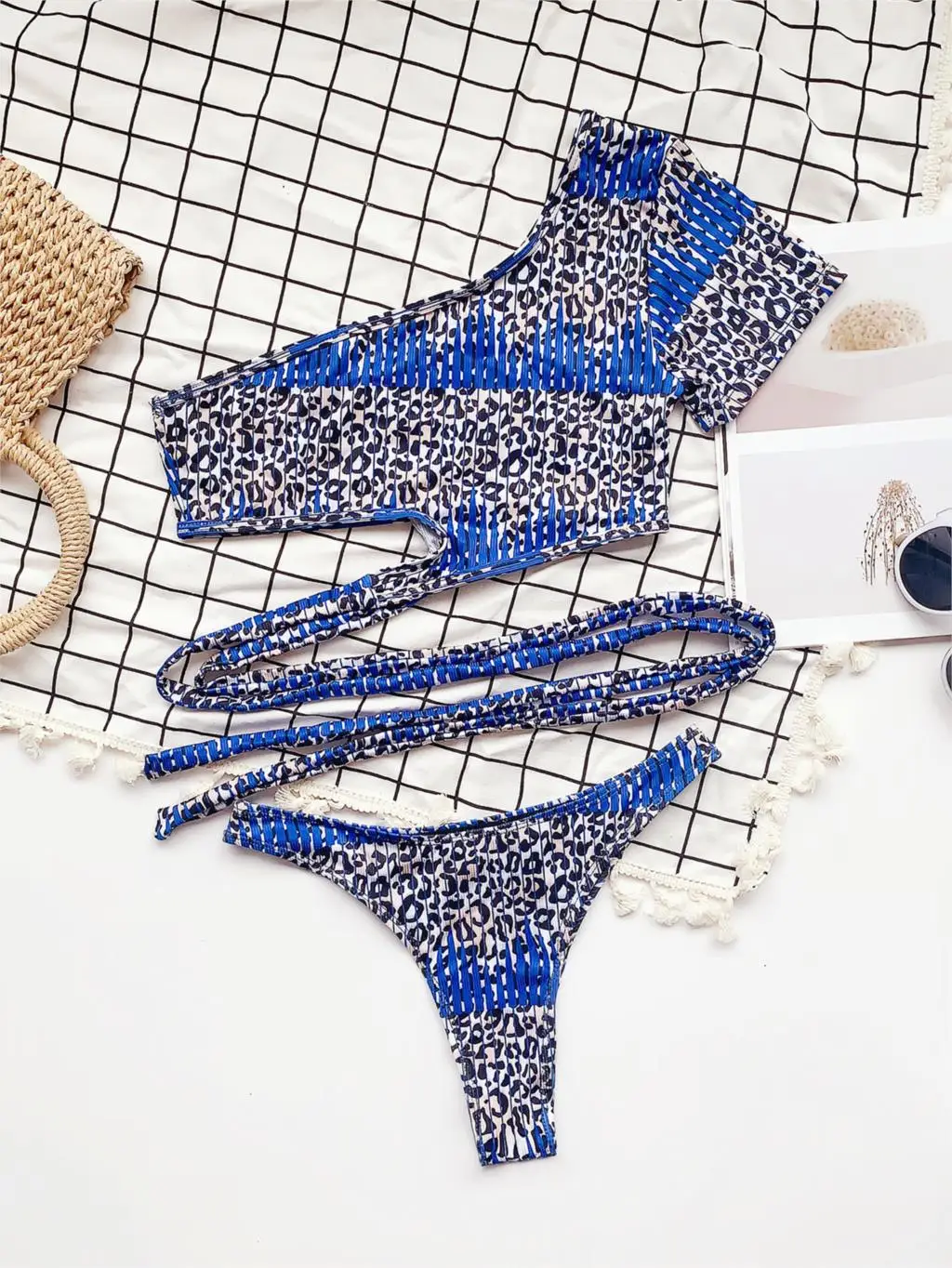 

WILK the new 2021 swimsuit woman pure color bikini swimsuit bind swimsuit female swimsuit beach bikini with short sleeves