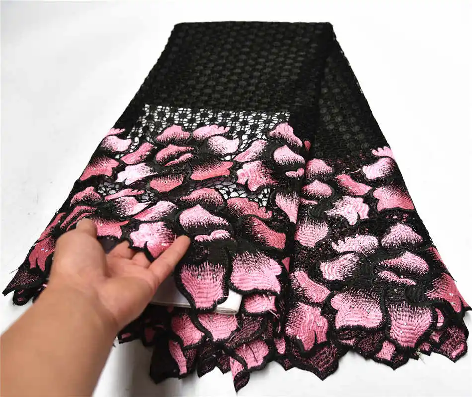 Горячая продажа молочного шелка кружевная ткань Свадебные материалы черный