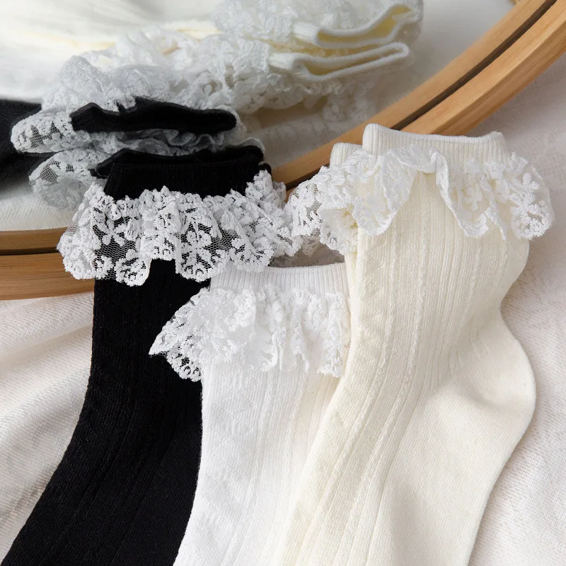 Носки женские хлопковые в Корейском стиле с оборками | Женская одежда