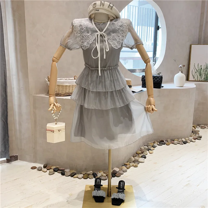 

Niche Design New Women's Clothing Summer 2021 Fashion Retro Puff Short Sleeve Temperament And High Waist Grenadine Cake Dress