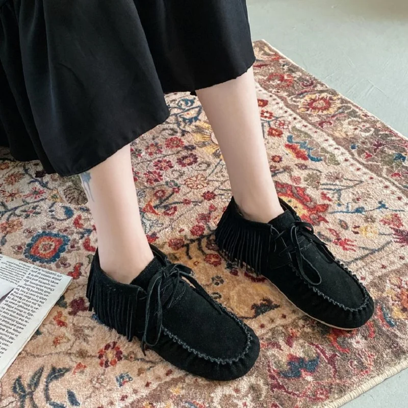 

Женские ботильоны с бахромой, повседневные однотонные ботинки в римском стиле, с круглым носком, на плоской подошве