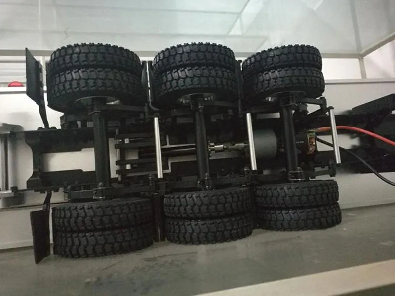 

63cm 1/14 Trailers European version of the self-unloading U-type trailer Dump Semi-Metallic/All Metal three-axle square Model