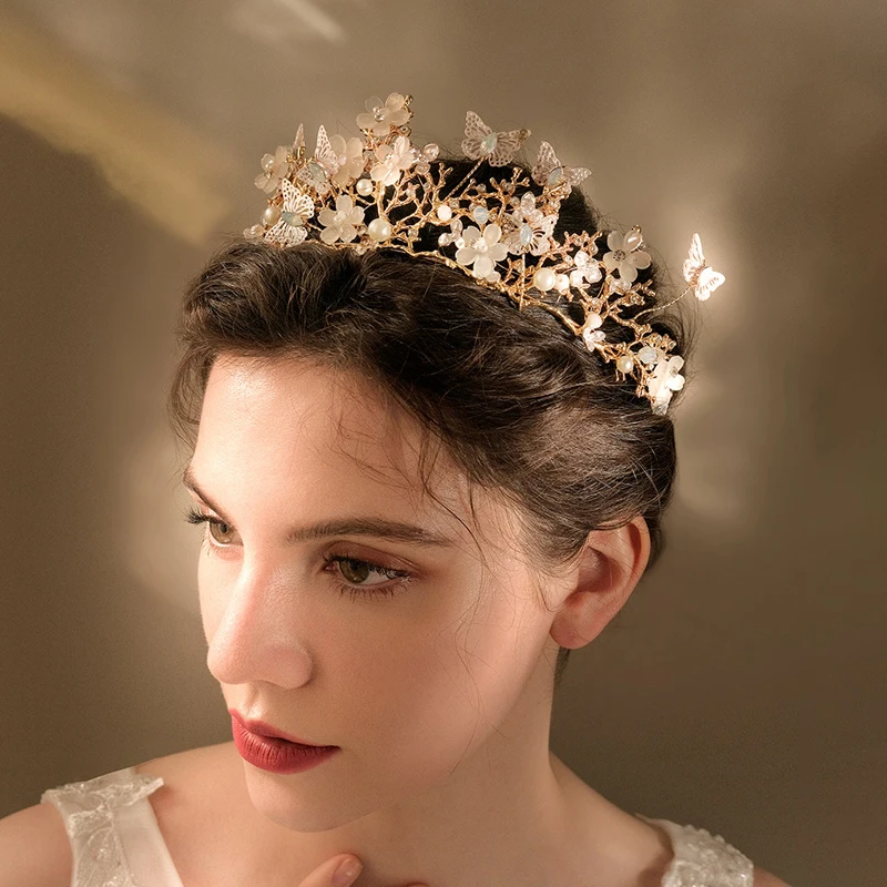 

Luxurious Bride Crystal Crown Hairbands Chic Gold Silver Alloy Pearl Butterfly Tiaras Bridal Wedding Headdress Hair Accessories