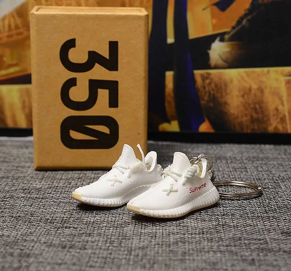 a pair w ring Дропшиппинг высокое качество 04717 мини брелок с кроссовком желтый 1/6 масштаб 3D Мини кроссовок JORDAN Брелок, подарки аксессуары для кукол - Цвет: a pair w ring