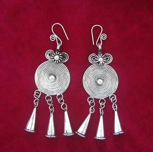 

Selling JewelryMiao rural Dongzhai national wind retro earrings handmade Miao silver earrings gourd flowers