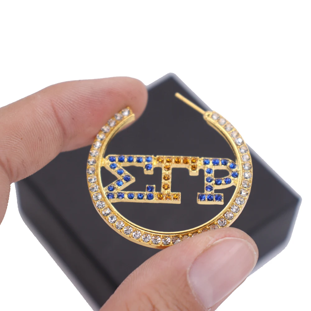 Abadon Новое поступление серьги-гвоздики с металлическими кристаллами и греческими