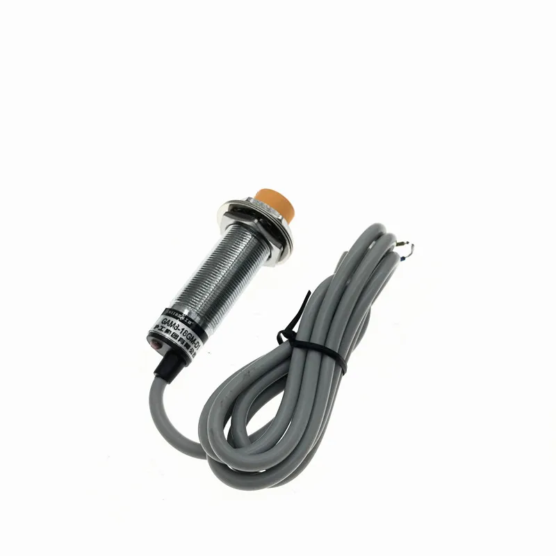 Новый Индуктивный бесконтактный переключатель GAM8-18GM-D1, спот