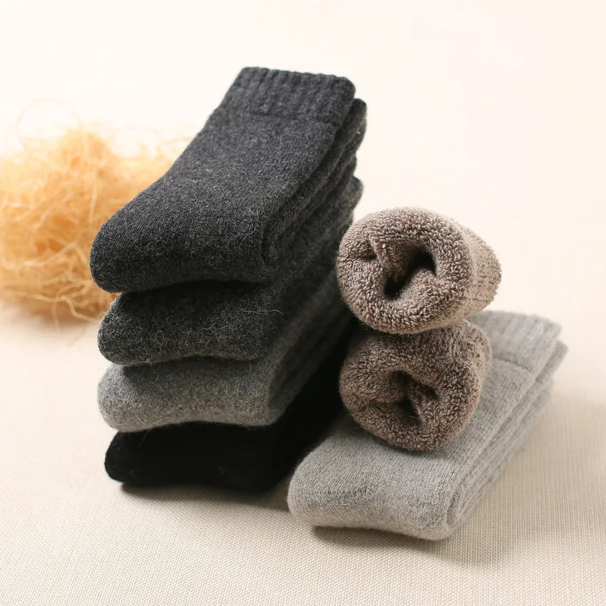 

Men's socks 34% wool socks winter men's mid-tube cashmere socks terry thick thread towel socks thickened warmth recommendation