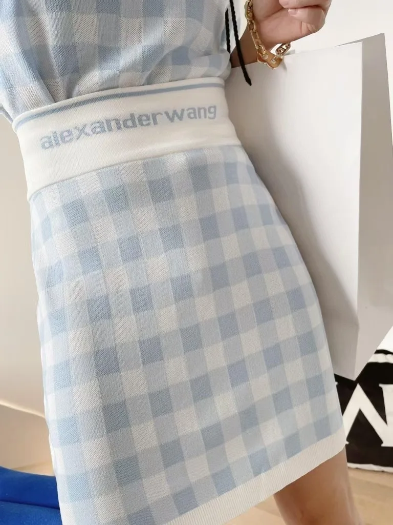 

WANG 2021 Summer New Style AW King Powder Blue Square Checkered Knitted Chest Wang's Rhinestone Brooch Skirt Female
