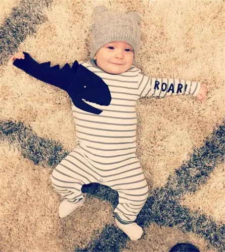 Комбинезон с длинными рукавами и объемным динозавром для маленьких мальчиков