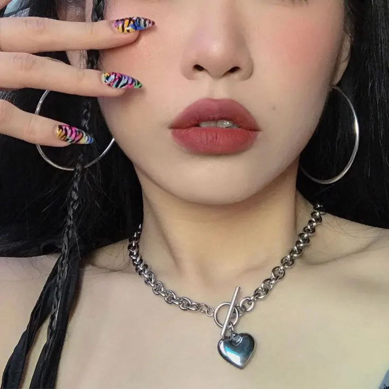 

Harajuku Vintage Love Necklace Peach Heart Collar OT Buckle Neck Strap Punk Street Metal Style Silver Clavicle Chain Accessories