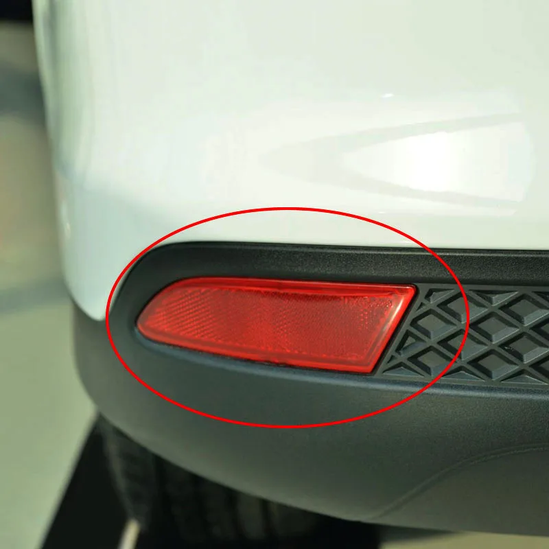 DWCX автомобиль пластик красный левый задний бампер отражатель BM51515COAE 19x4,2 см подходит для Ford Focus 2012 2013