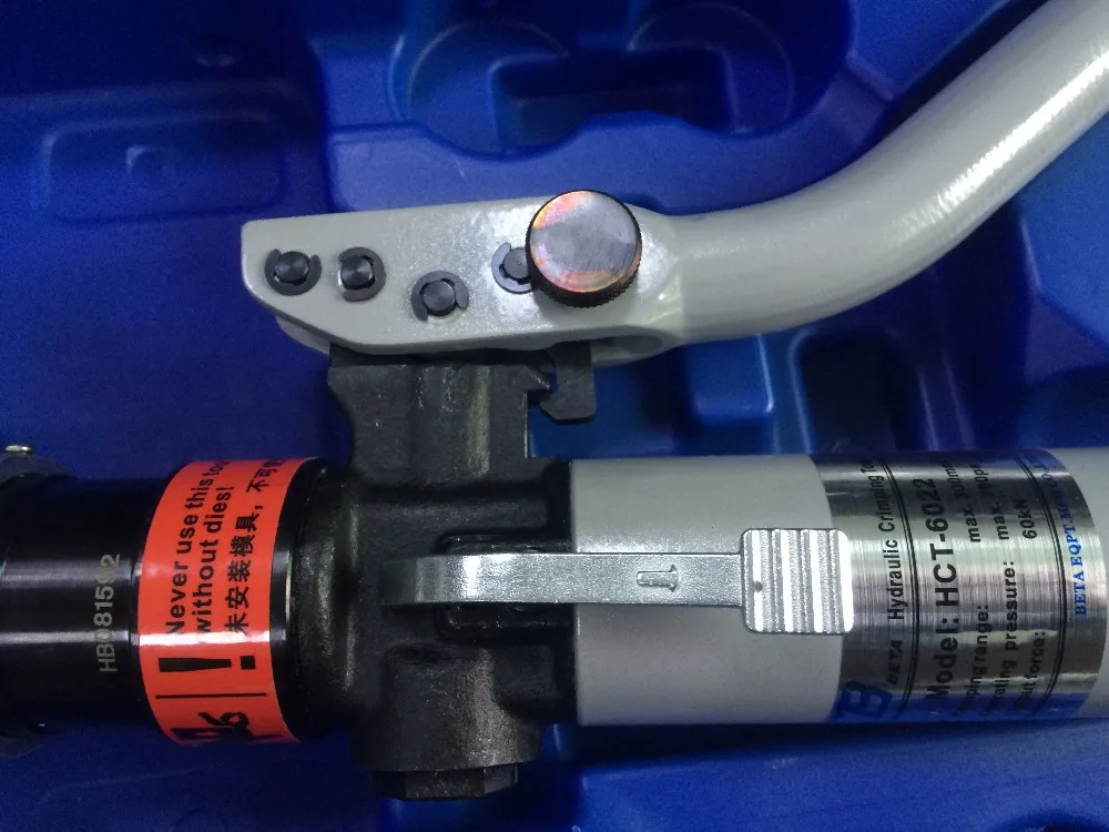 

6T Hand Cable Lug Hydraulic Crimping Tool 300/240mm2 Cu/Al