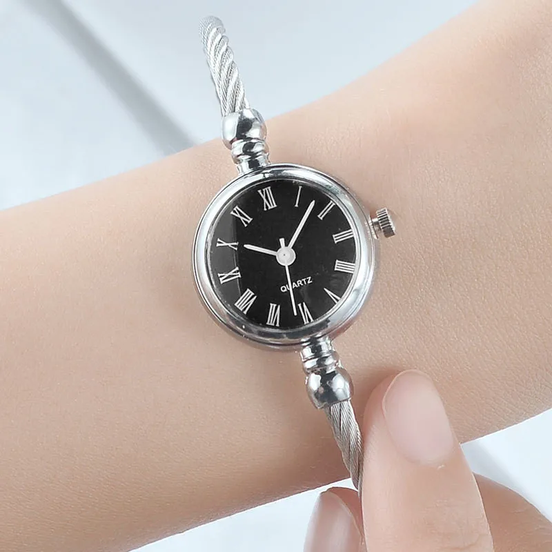 

1PC Pop Luxury Vintage Fashion Silver Women Dress Watches Casual Quartz Stainless Steel Band Bracelet Watch Analog Wrist Watches