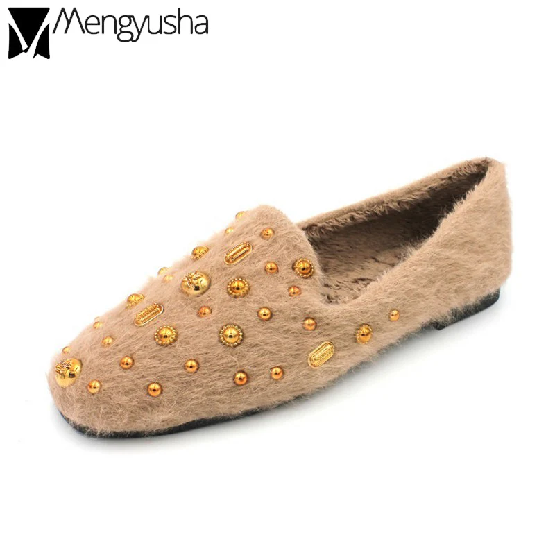 Брендовые зимние туфли с золотыми шипами плюшевые женские металлические черные