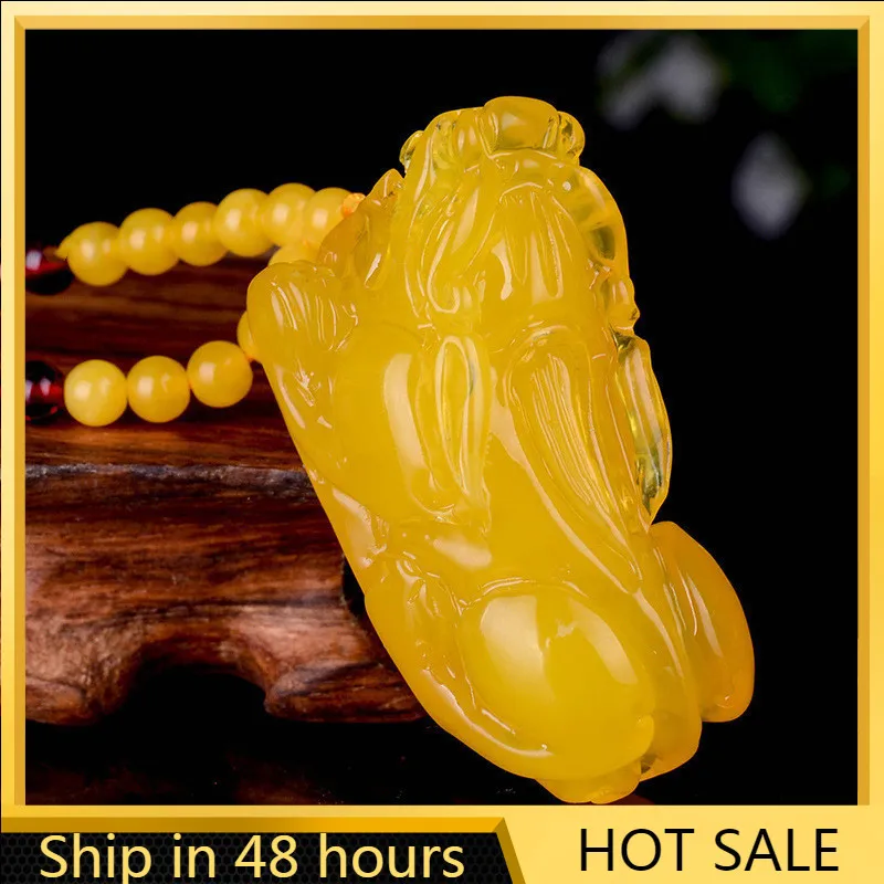 

Natural Beeswax Brave Pendant Chicken Butter Yellow Amber Necklace Men and Women Sweater Chain Pendant Jewelry