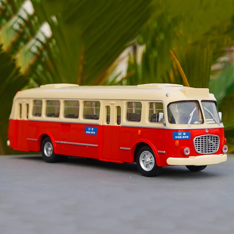 1/43 масштабная модель автомобиля игрушки SKODA OCTAVIA III KROSA литья под давлением