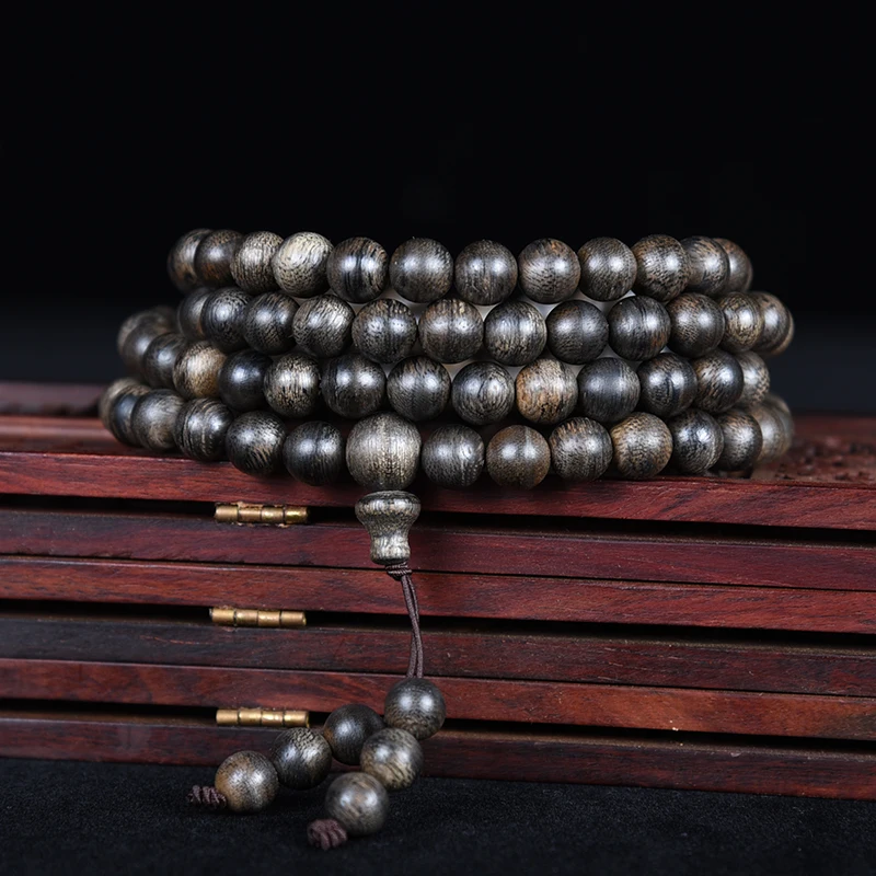 

Natural Old Material Brunei 108 Beads