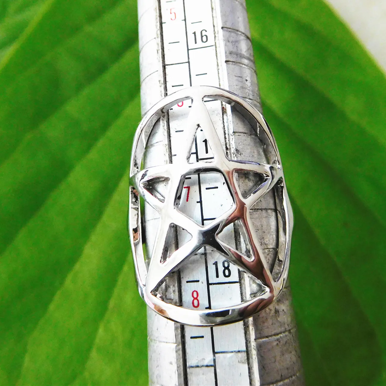 Кольцо с пентаграммой женское посеребренное ювелирное изделие священными