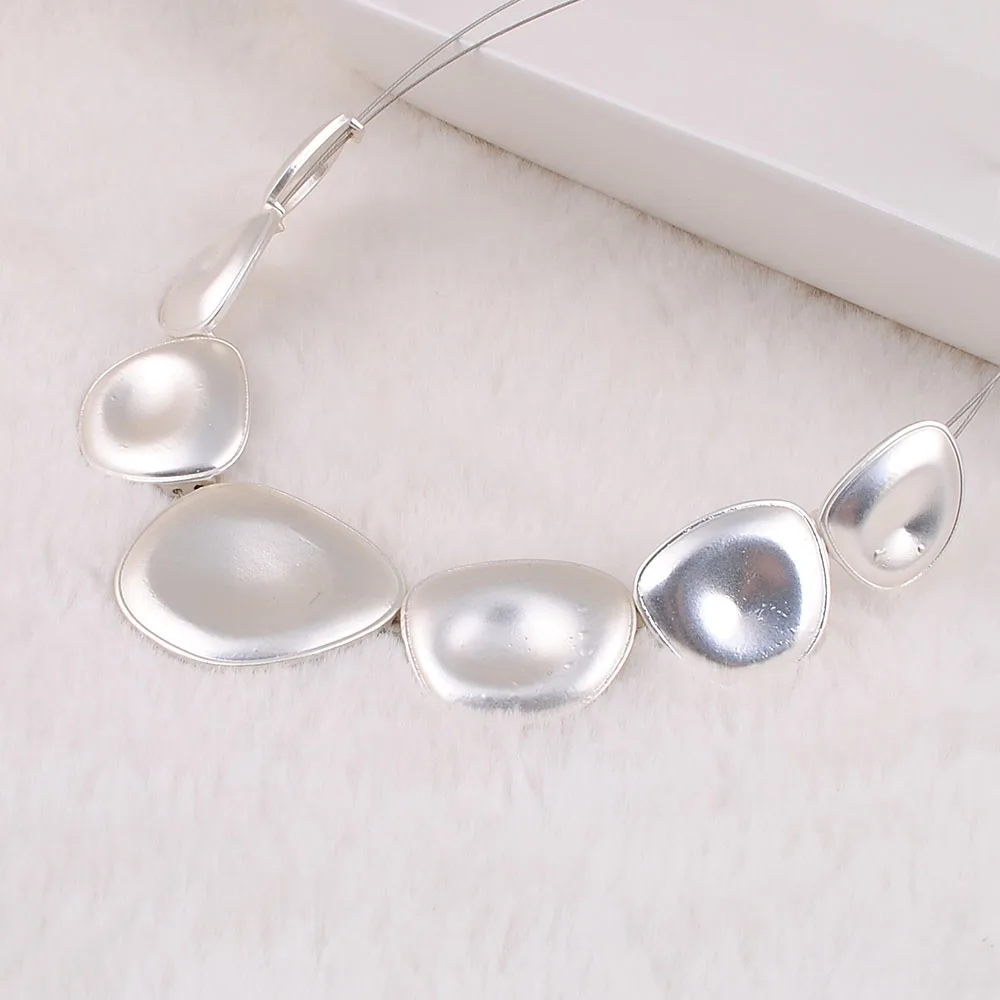 Классическое матовое посеребренное ожерелье 7 дюймов необычный нагрудник