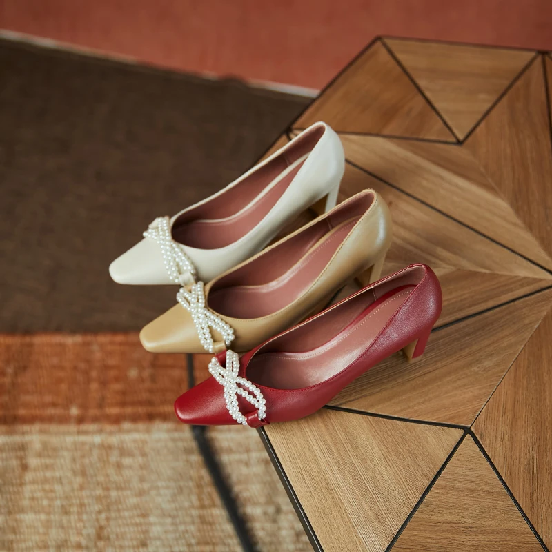 

Sweet Genuine Leather Spring Summer Office Lady pumps Pearl Decoration high Heels Pumps For Women Wedding Shoes Woman Heels