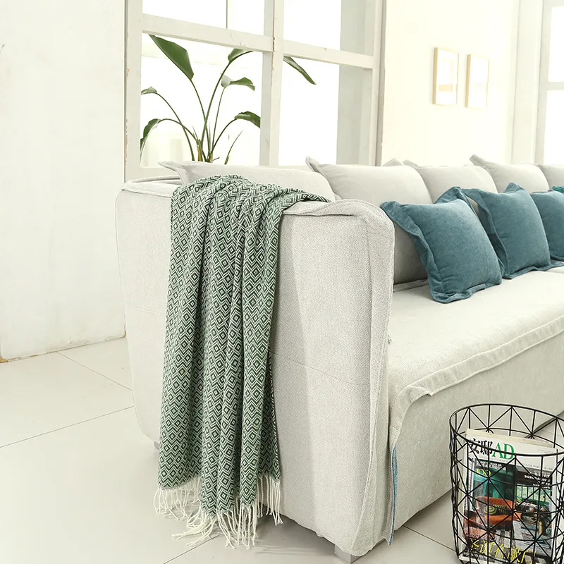 Aggcual Nordic современный геометрический выбрасывающимся одеялом в зеленую клетку