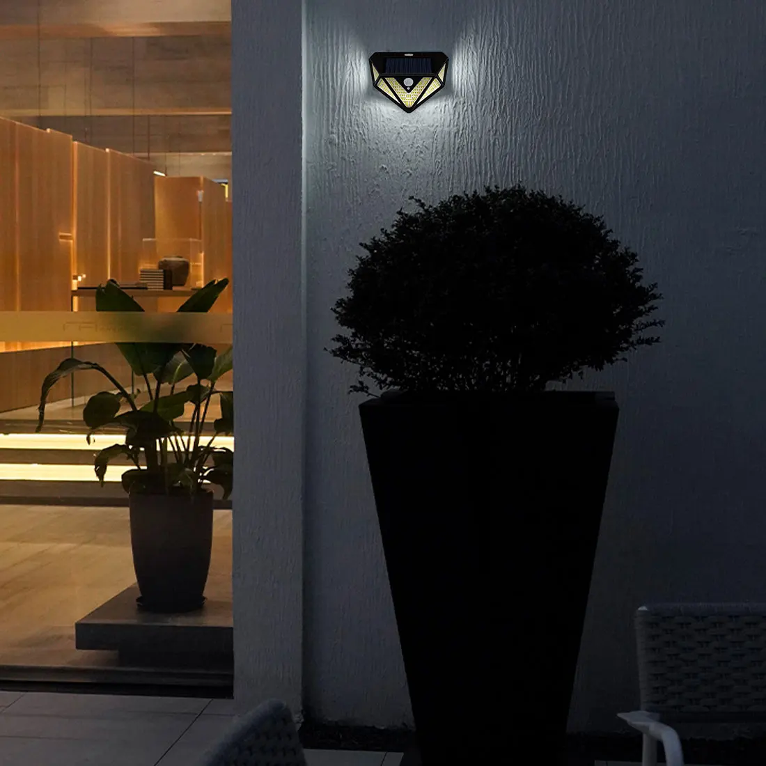 

Outdoor LED Solar Light Motion Sensor Waterproof Sunlight Garden Decoration Street Lights Waterproof Solar Powered Wall Lamp