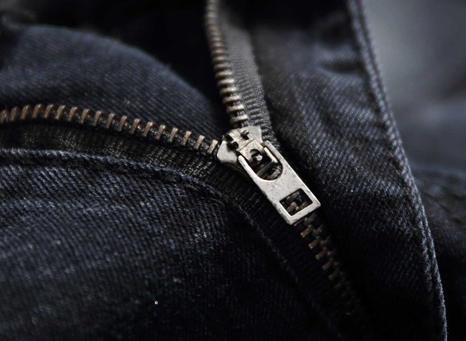 MJARTORIA новинка 2019 мужские Модные джинсы с дырками тонкие хип хоп большие размеры