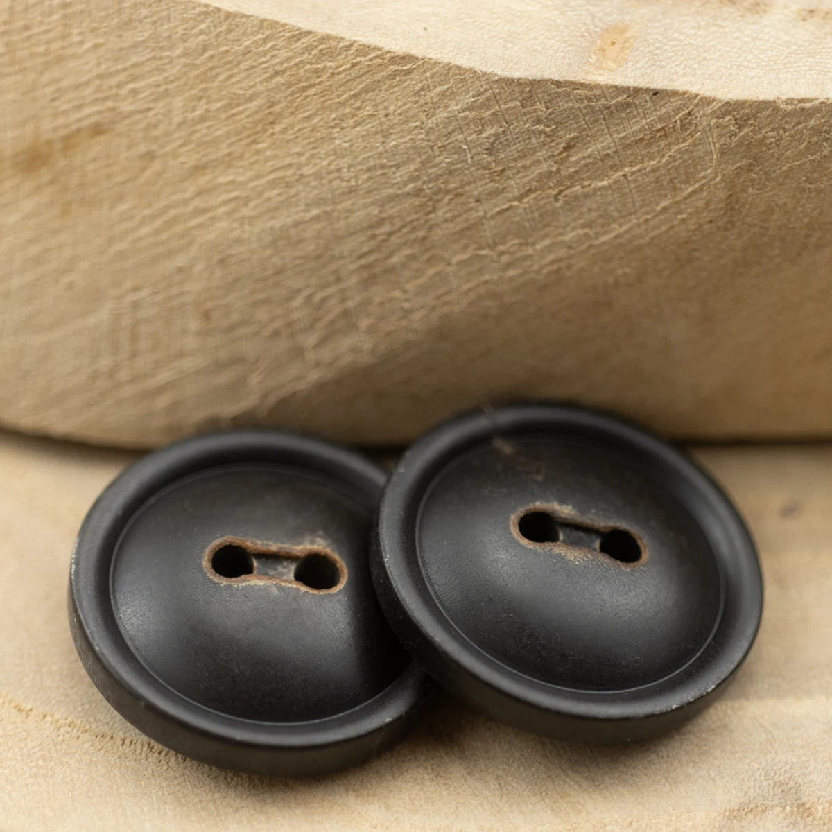 

10Pcs Burnt Black Casual Buffalo Horn Buttons Suit Button for Clothing Sweater DIY Sewing Accessories For Needlework Handy Work