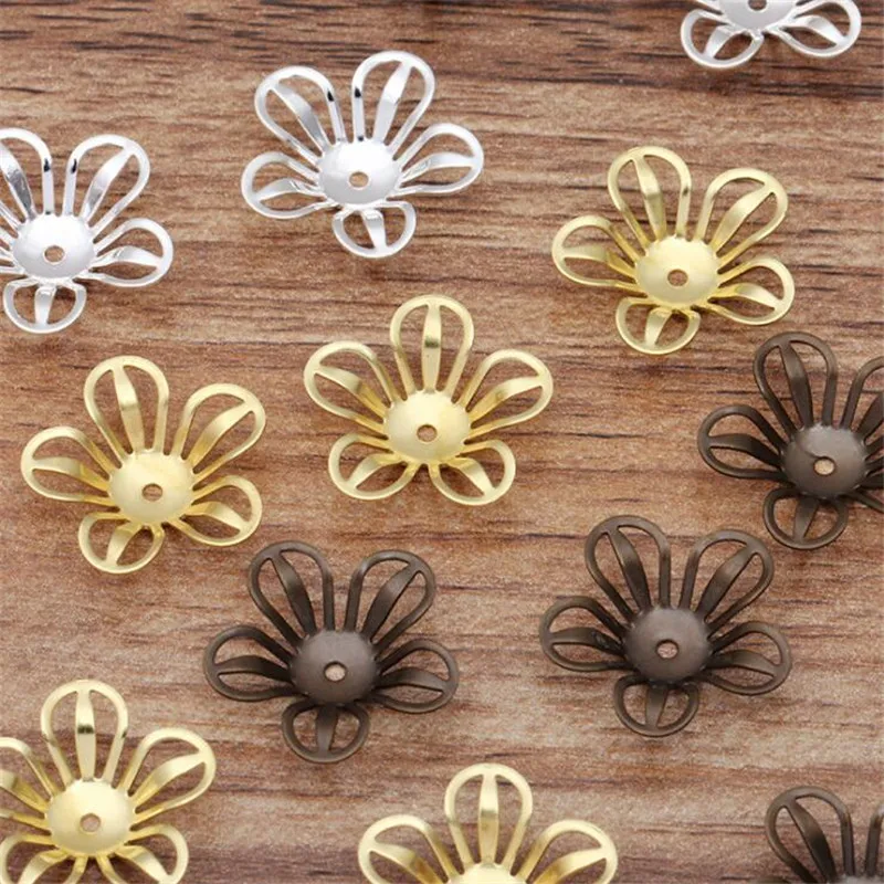 

SIXTY TOWFISH 15 Pieces DIY Jewelry Accessories Size 20mm Copper Materials Flower Slice Charms