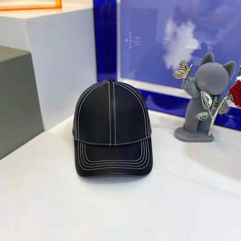 

Moment 2021 New High Quality Winter Cap PU Leather Baseball Cap Mens Trucker Cap