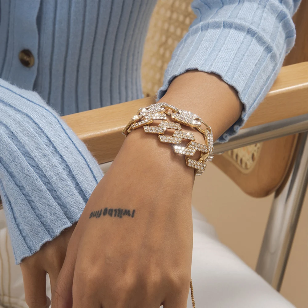 

Lacteo 2021 Trendy Shiny Rhinestone Abjustable Long Chain Bangle Bracelet Jewelry For Women Hip Hop Oval Crystal Charm Bracelet