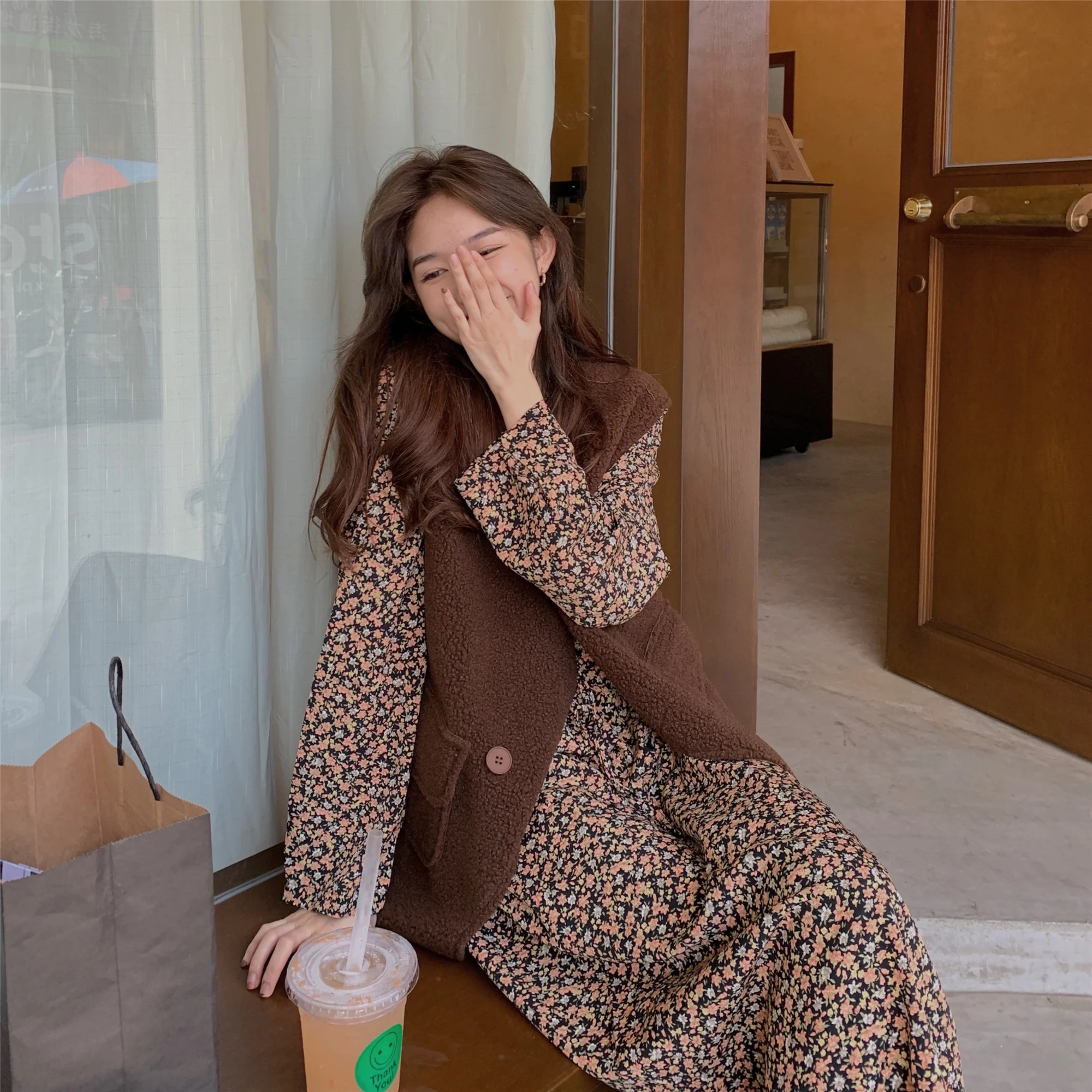 Цельнокроеное платье из овечьей шерсти Свободный жилет + с V-образным вырезом и