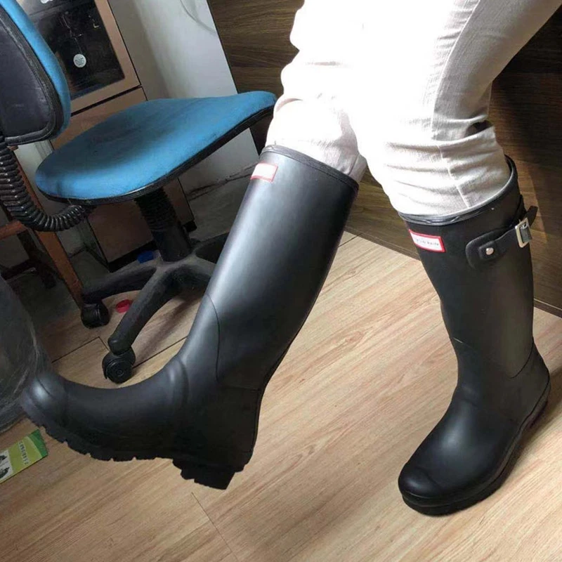 

New Rubber Waterproof Rain Boots For Women Fashion Red High Riding Soft Rainboots Shoes Zapatillas Mujer Botas De Mujer