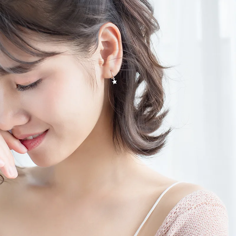 Женские серьги-гвоздики из серебра 100% пробы с фианитами | Украшения и аксессуары