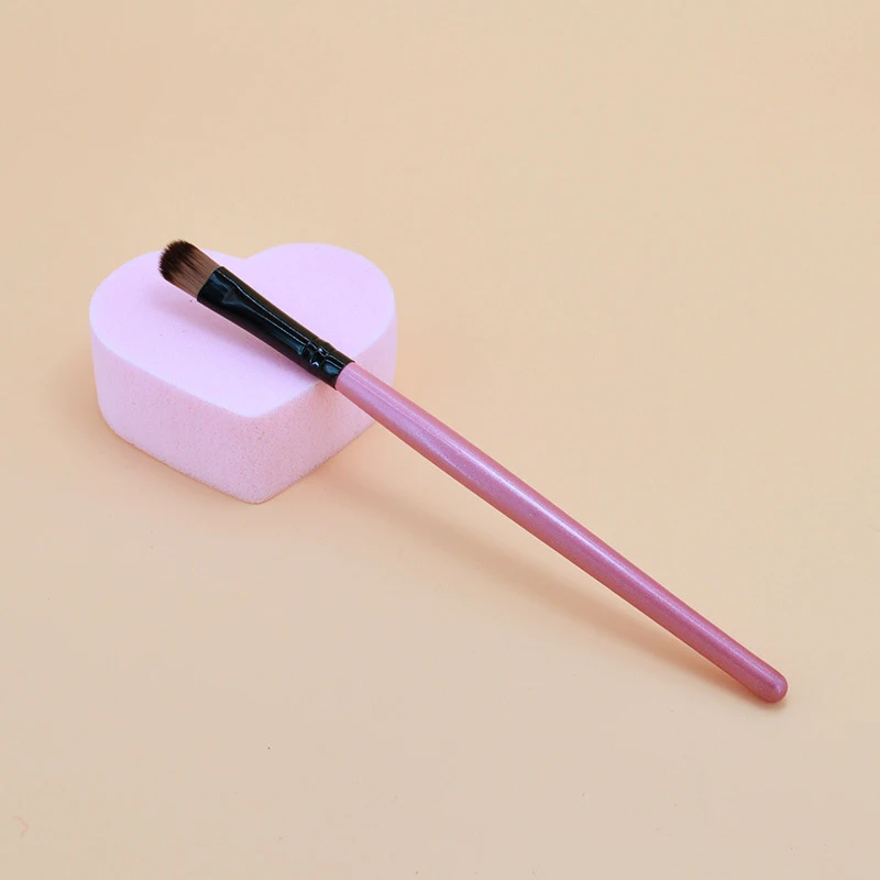 

1Pc Eyeshadow Makeup Brushes Soft Natural Animal Hair Wood Handle Eye Shadow Make Up Brush Professional Cosmetic Tool Woloesale