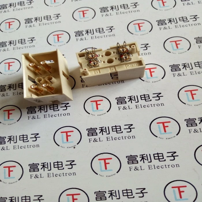 

5pcs/lot 747121008 Connector