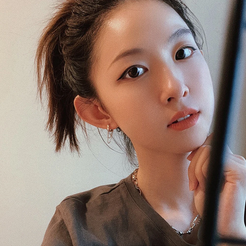 

In 2021, The Korean Girl Is Pure And Fresh Elegant Double-Stranded Ear Clip Earrings, Personality Tassel Accessories