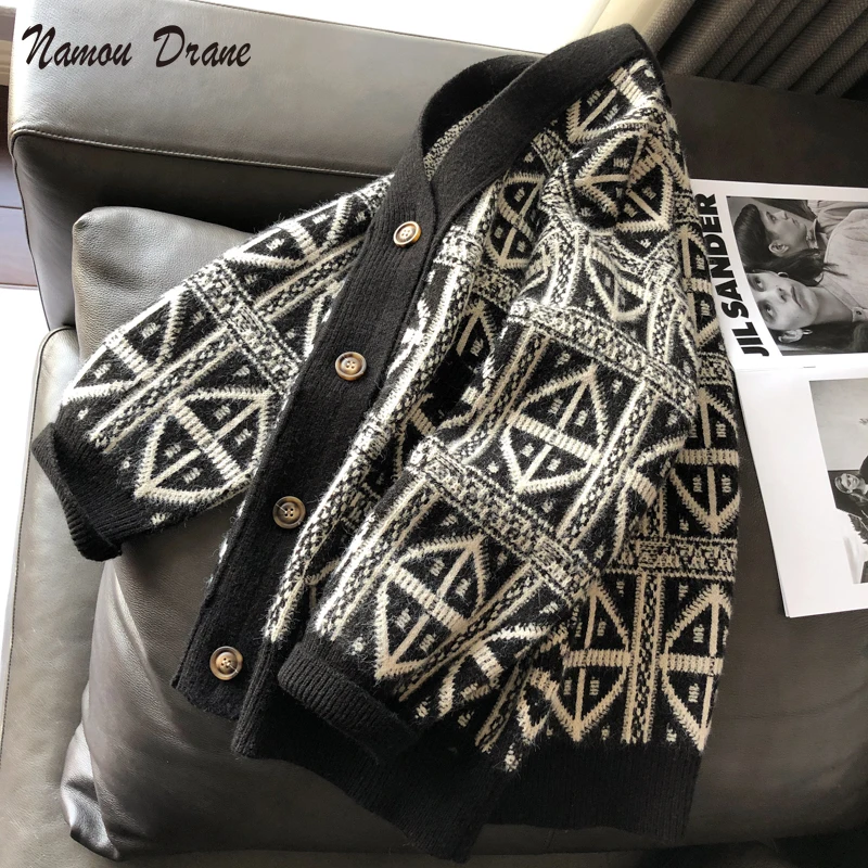 

Namou Drane Новинка весна-осень 2021 Женская куртка в стиле ретро Свободный вязаный кардиган свитер осенний кардиган в ленивом стиле с V-образным в...