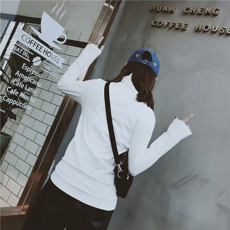 Футболка женская с длинным рукавом однотонная мягкая облегающая Повседневная в