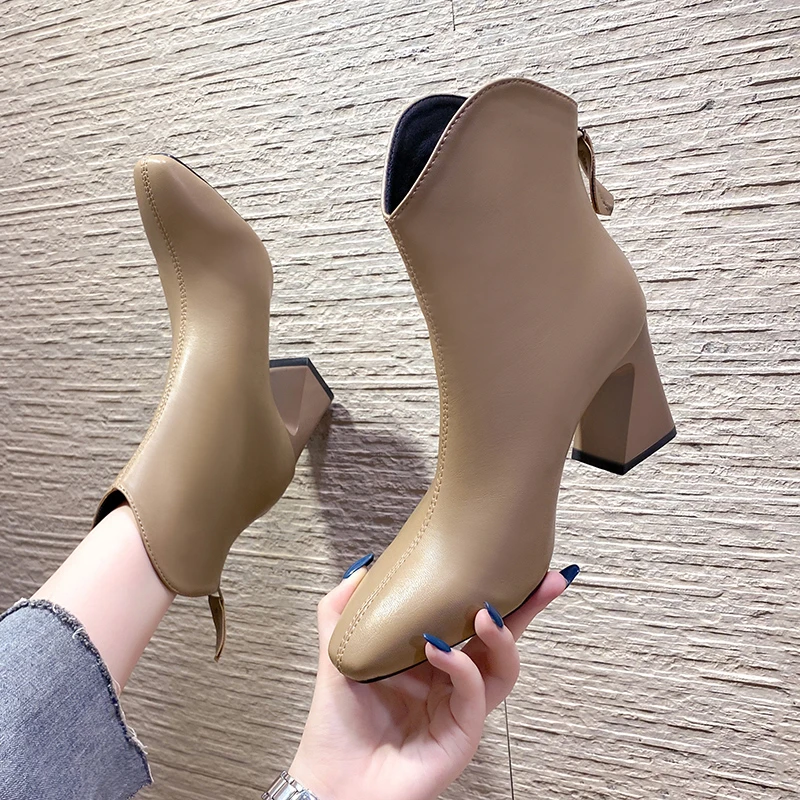 

Pointed Toe Block High Heels Shoes Winter 2022 Plush Patent Leather Ankle Boots Women for Office Daily Party Beige Black Boots