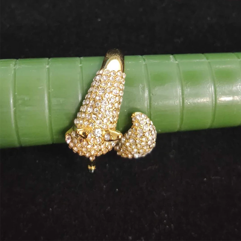 

Fashion Trend SWA New MARCH FOX MOTIF Ring Gold Elegant Retro Clever Fox Decoration Female Engagement Ring Jewelry Romantic Gift