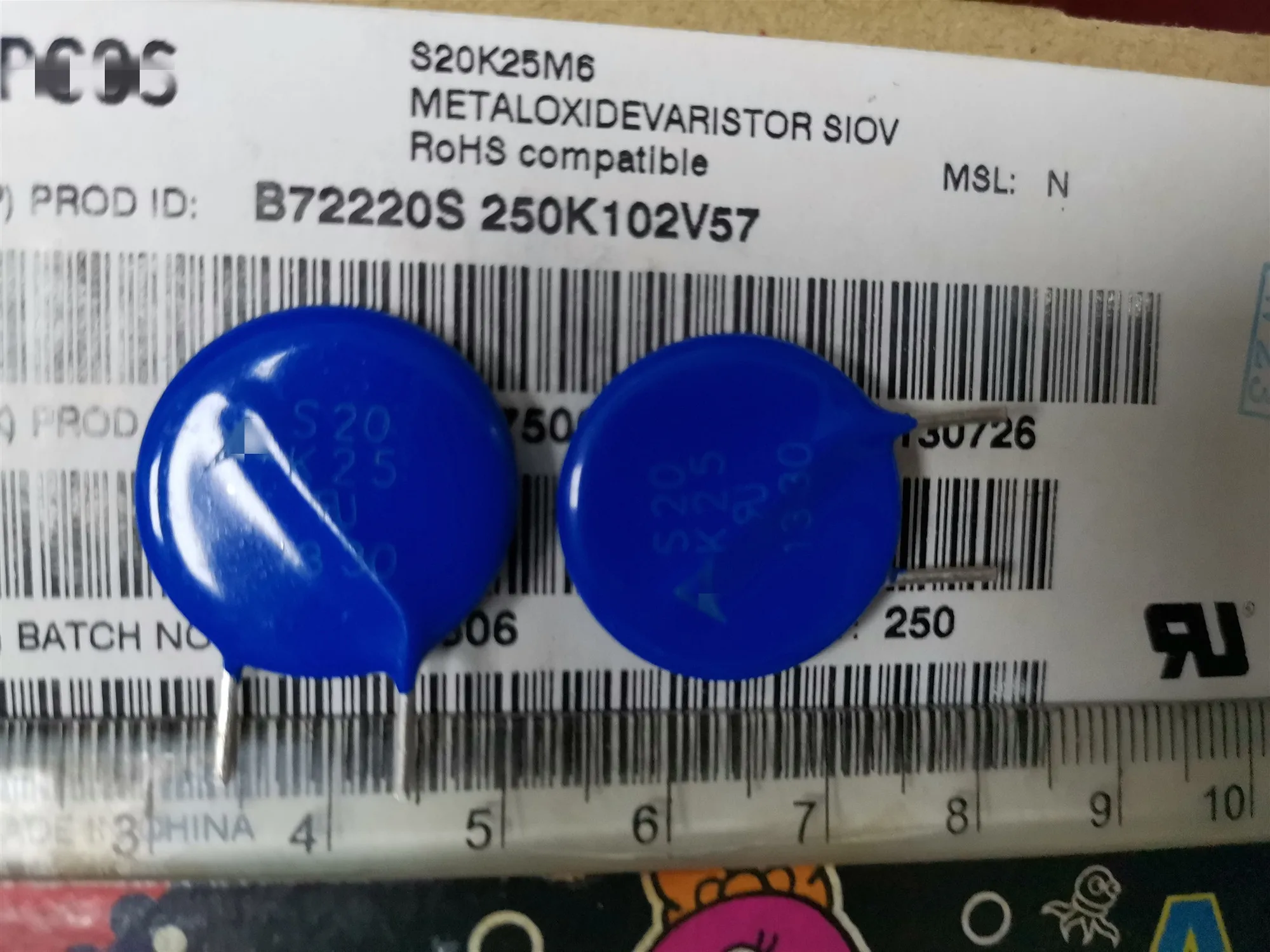 

10PCS new original METALOXIDEVARISTOR SIOV S20K25M6 S20K25 SNF14K385E2S5M3,5K1 SNF14K385K1 S20K11M6 S20K11 S20K50
