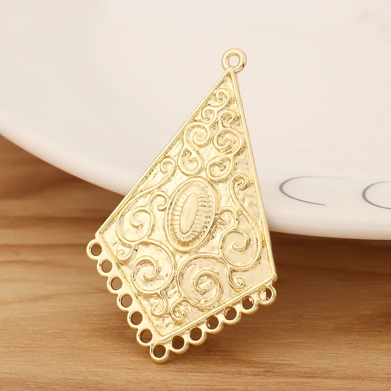 

10 Pieces Gold Color Triangle Chandelier Connectors Charms Pendants for Earring Jewellery Making Accessories 45x28mm